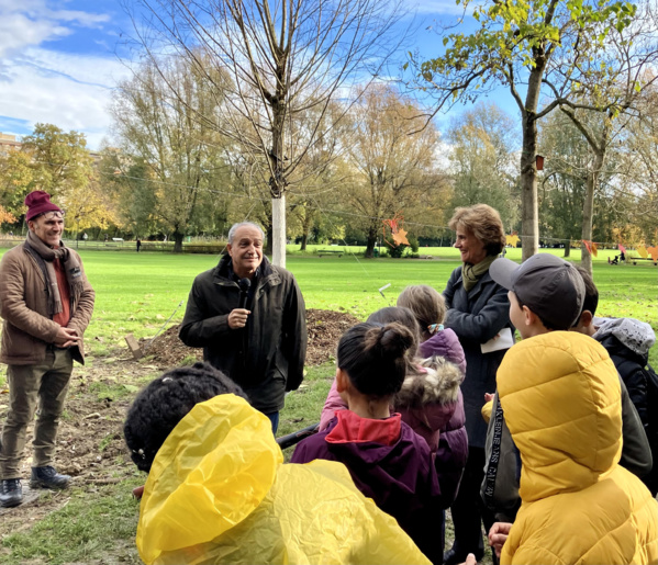 « Plante ton arbre », un projet culturel, écologique et social inauguré au parc Bertrand