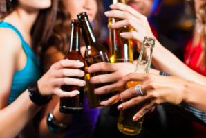 Vente d'alcool aux mineurs: Genève serre la vis