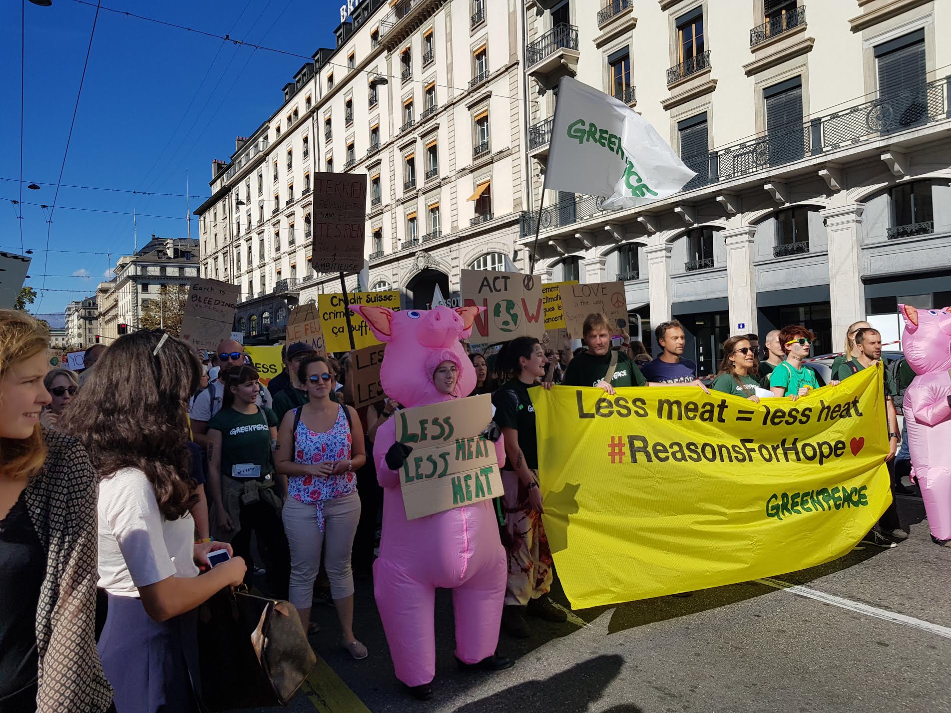 « Halte aux Trumperies climatiques ! »