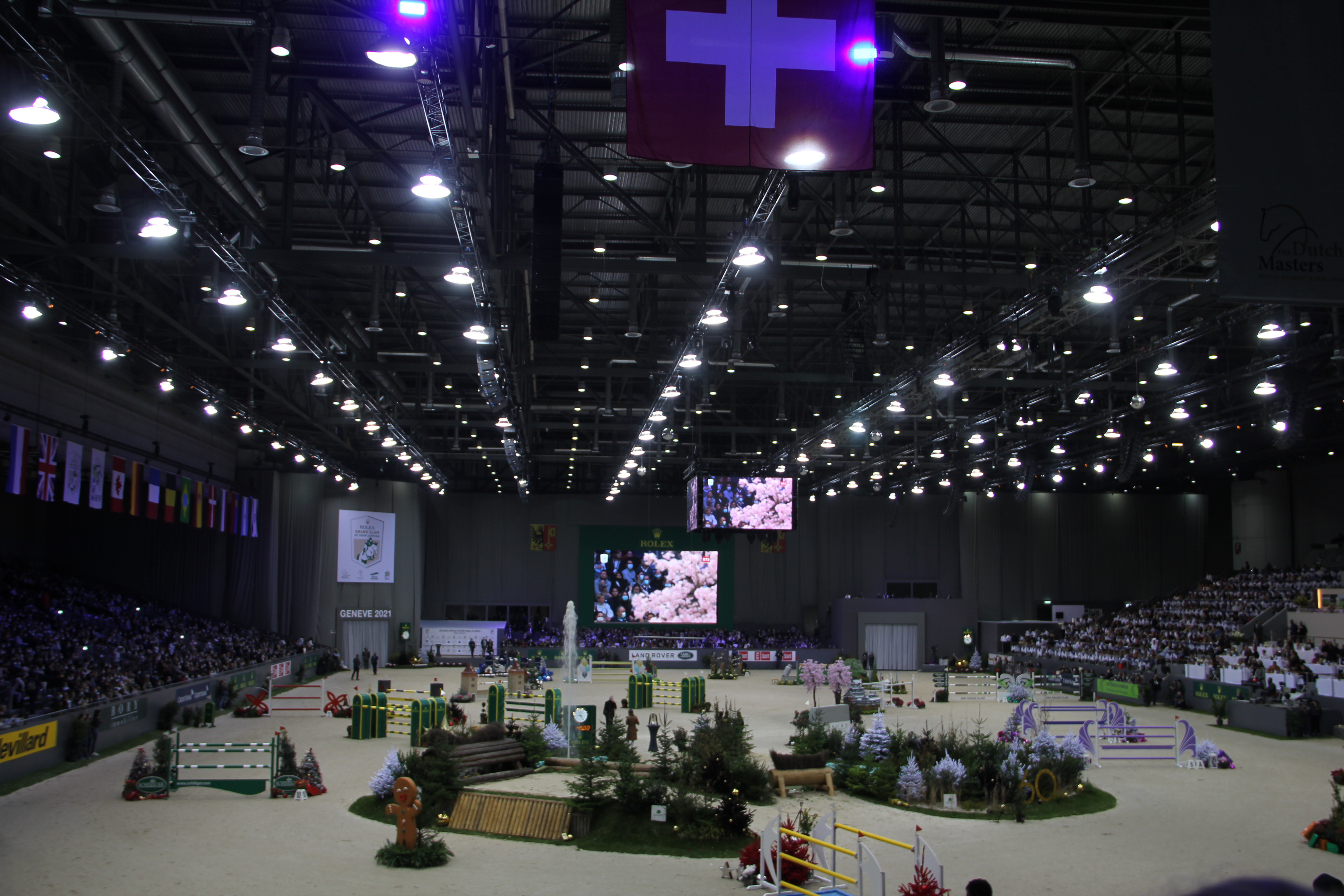 Ben Maher et Explosion W, les champions olympiques 2021, s’emparent du mythique Top 10 au CHI de Genève