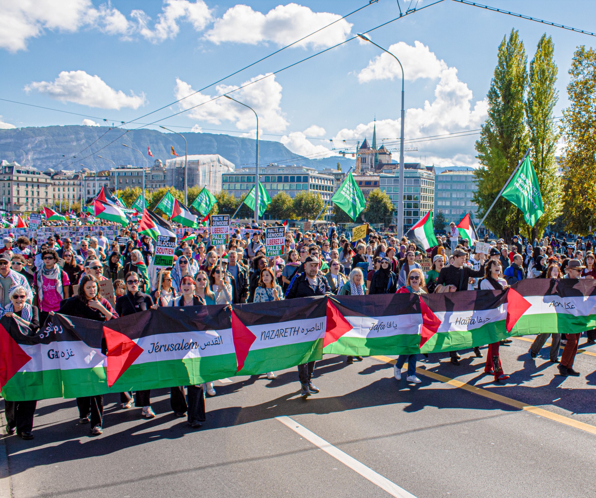 Des milliers de manifestants pour dire “Stop au génocide”