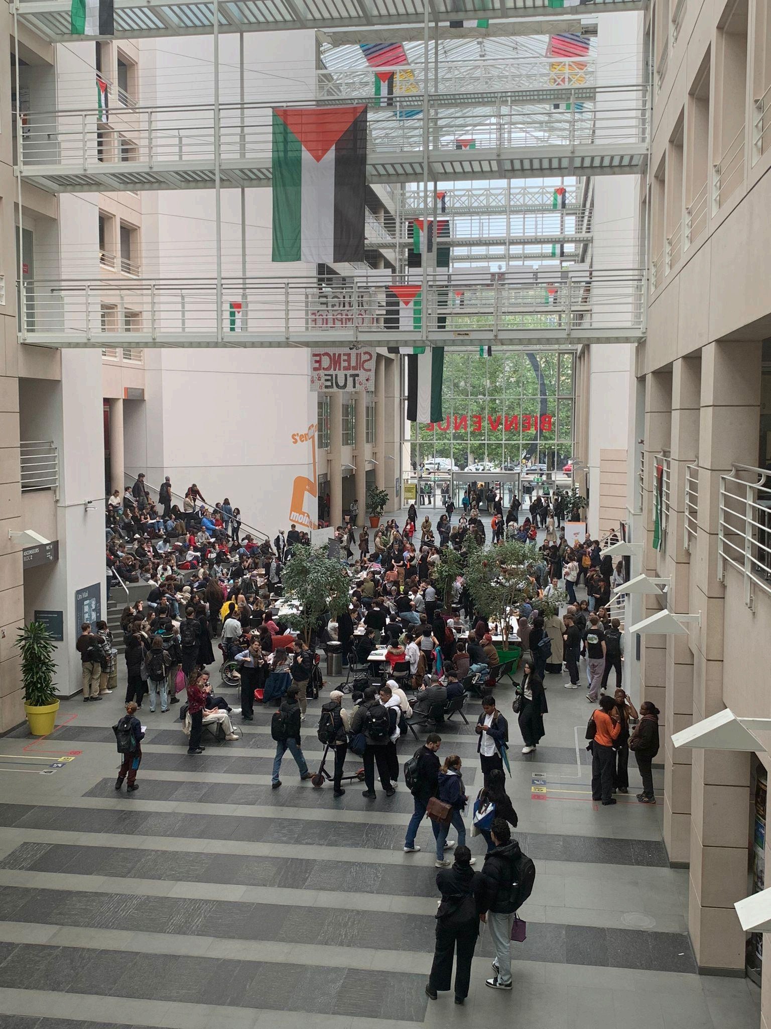 Manifestation étudiante à l’UNIGE (07.05.24)